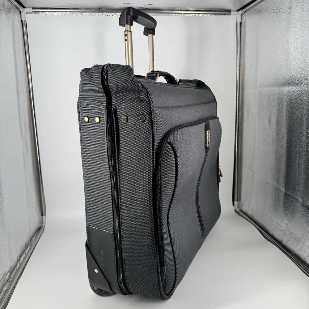 London Fog 44” Wheeled Garment Bag Rolling Luggage w Lock Keys - Picture 9 of 13